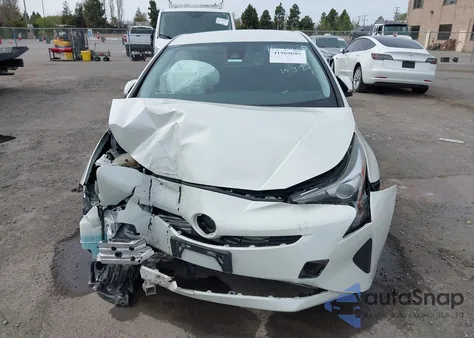 2017 Toyota Prius Two z USA, uszkodzony, nr VIN JTDKBRFU2H3545368